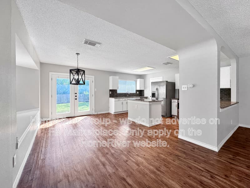 San Antonio House: 9710 Criswell Crk