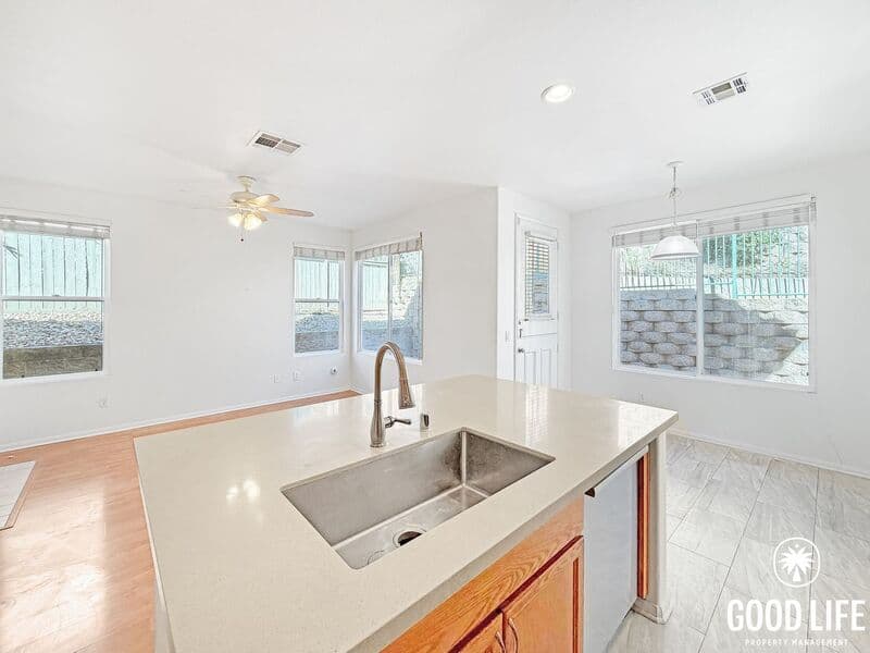 Poway House: 12229 Juniper Way