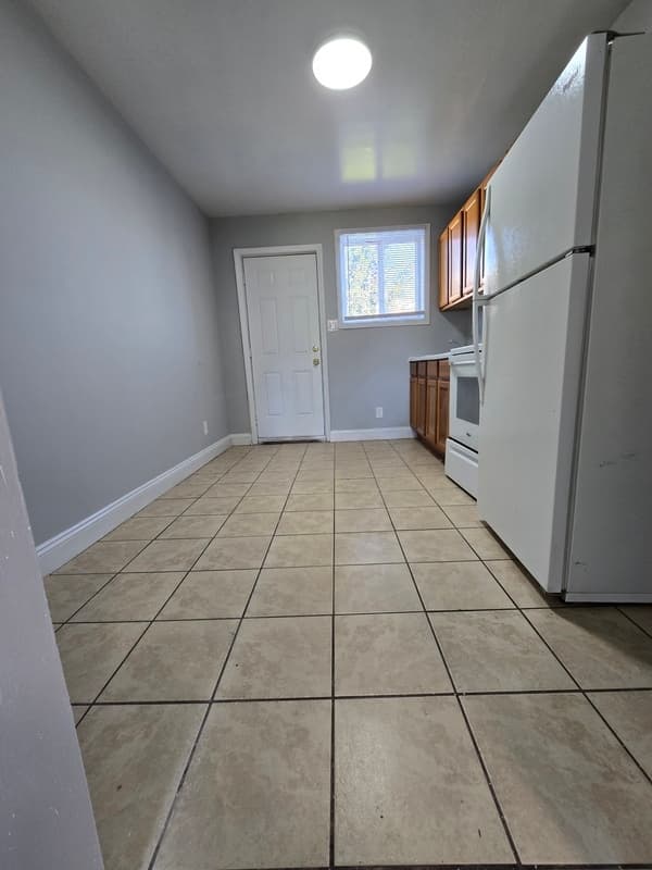 Richmond Condo: 2108 Phaup St