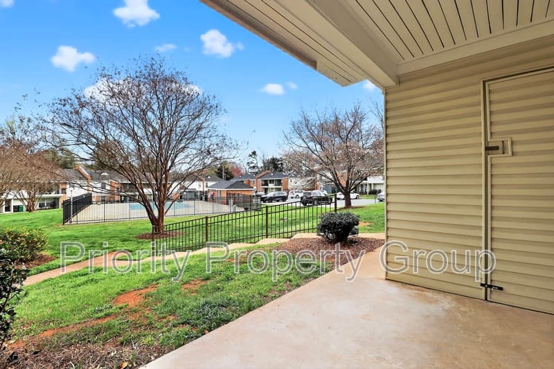Charlotte Condo: 4601 Coronado Drive Apt B