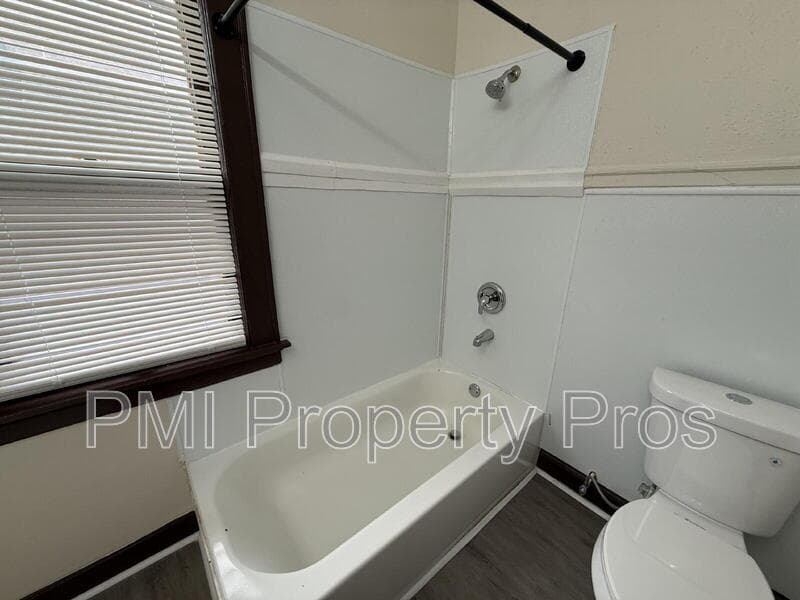 Milwaukee Condo: 2532 N 37th St