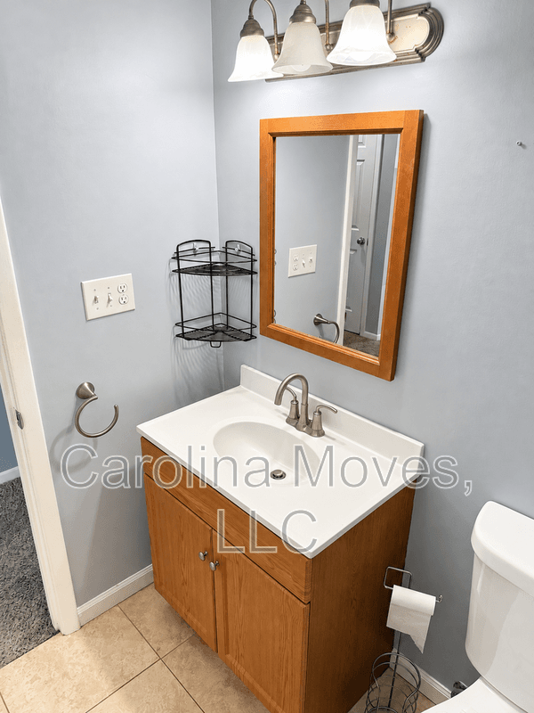 Taylors Townhome: 812 Reid School Rd.