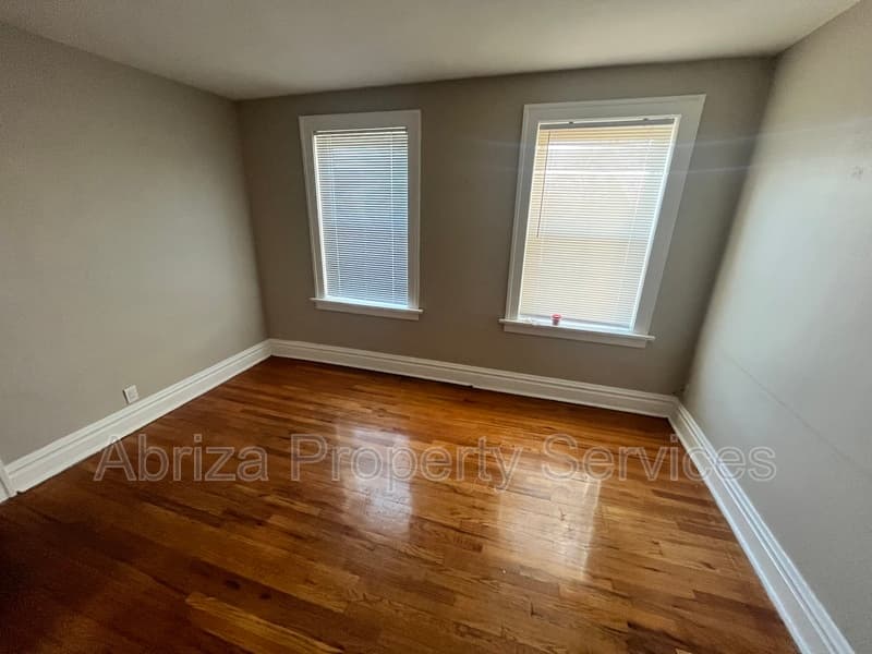 St Louis Condo: 4738 S Grand