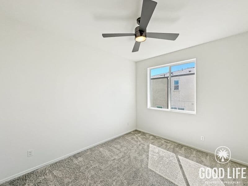 San Diego Townhome: 5215 Surfwalk Way