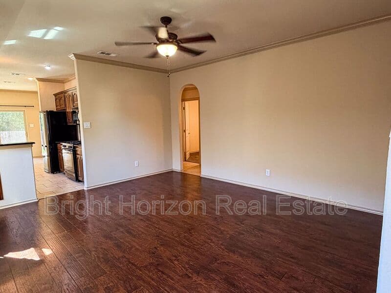 Fort Worth House: 5049 Britton Ridge Lane