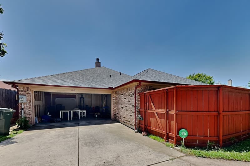 Carrollton House: 1716 Alpine Dr