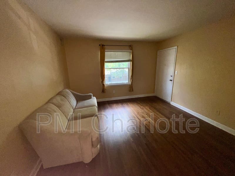 Charlotte Condo: 4317 Walker Rd