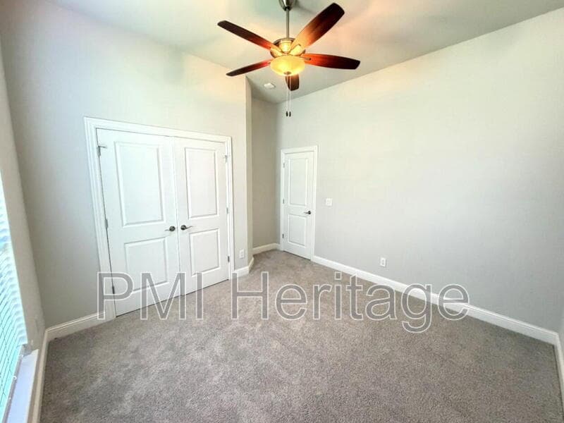 Bentonville House: 2700 Southwest Nottingham Avenue