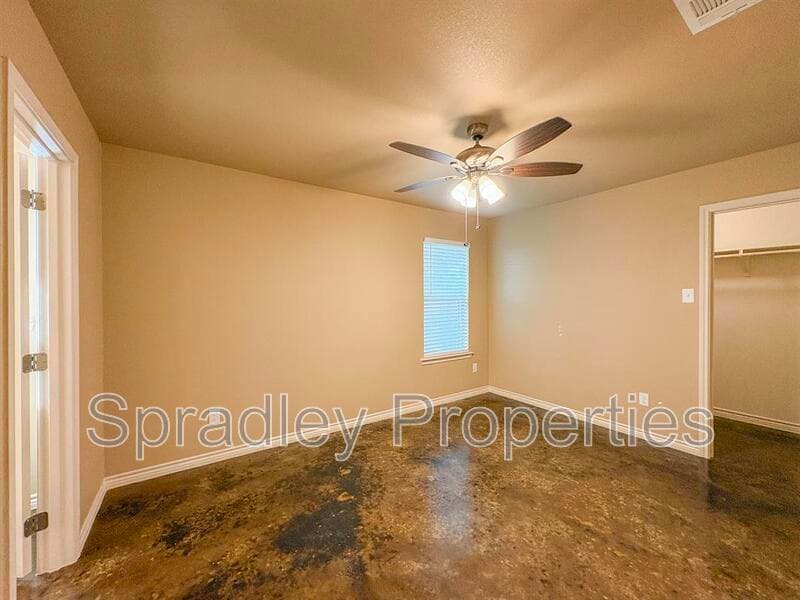 Belton Condo: 1012B Menard Ct