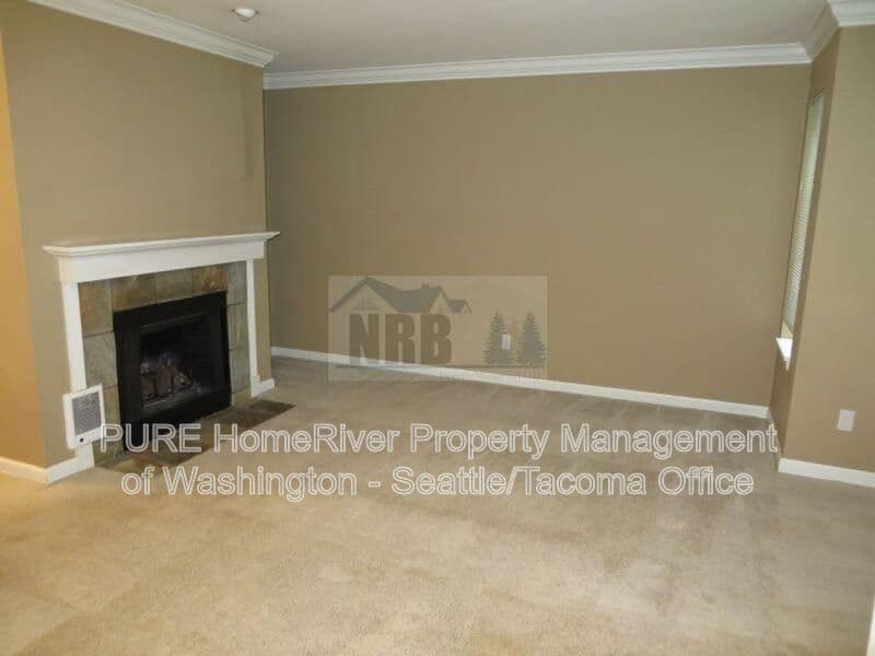 Federal Way Condo: 31500 33rd PL SW