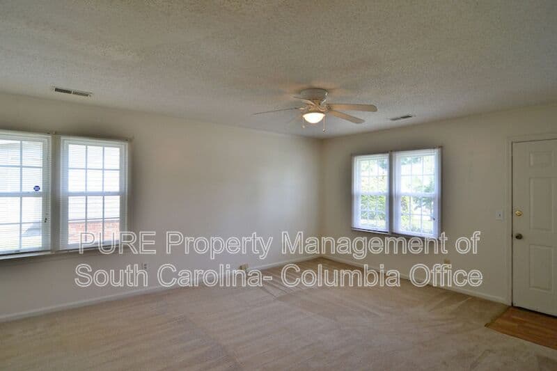 Columbia House: 22A Prices Ct