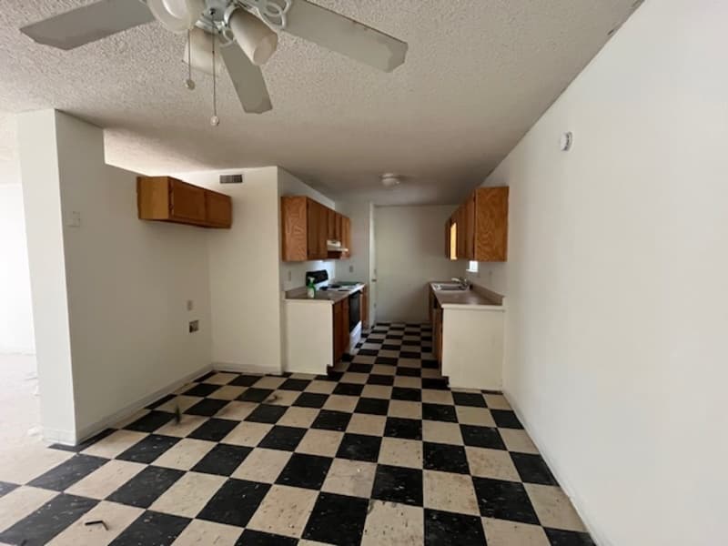 Austin House: 20 Opal Mae