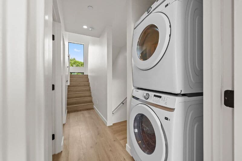 San Diego Condo: 2664 L Street