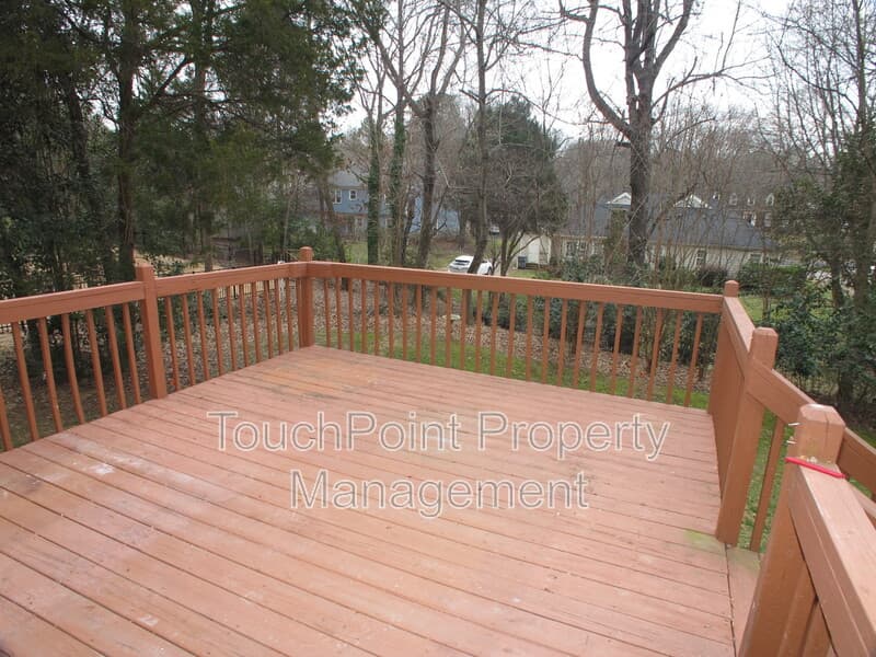 Charlotte House: 6532 Outerbridge Lane