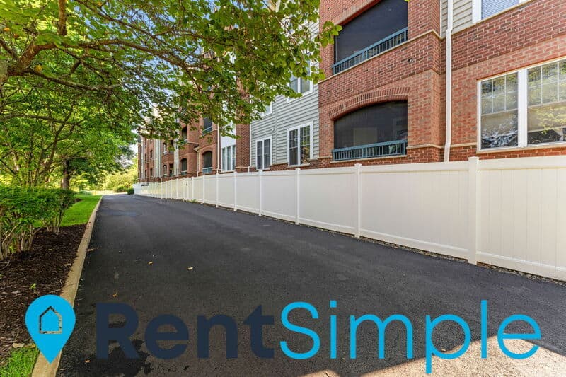 Gainesville Condo: 13890 Chelmsford Drive