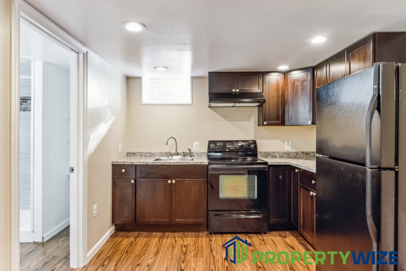 Baltimore Condo: 516 Beaumont Ave