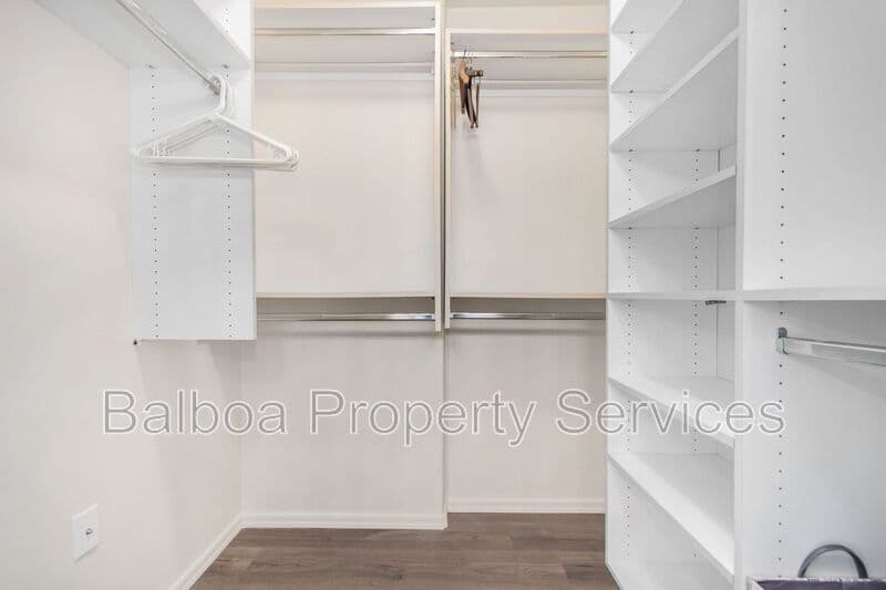 Mesa Condo: 220 N 22nd Pl