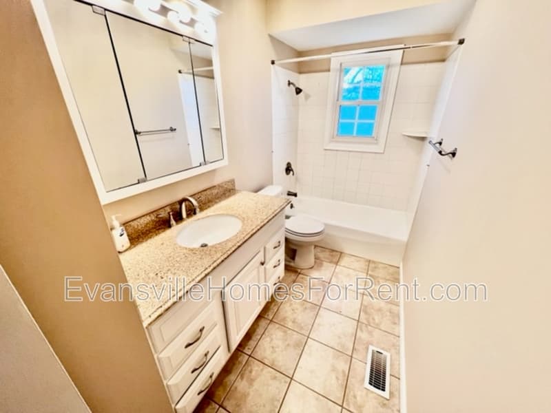 Evansville House: 4210 Keck Ave