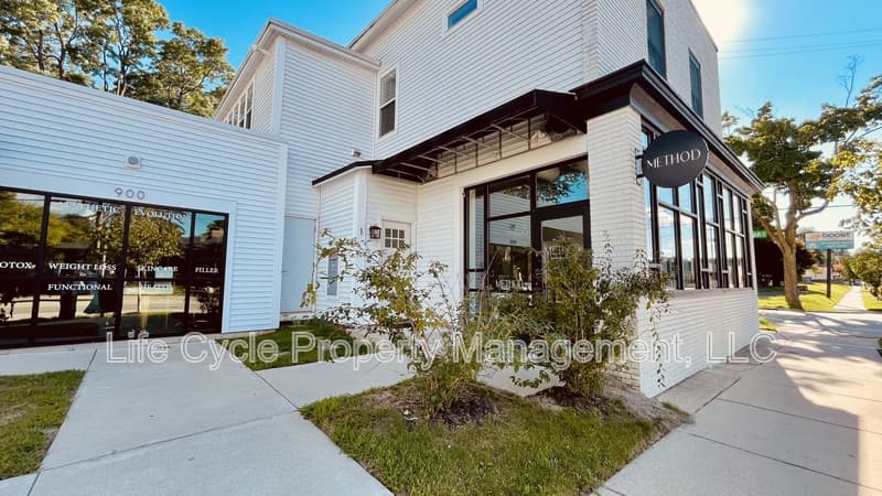 Grand Rapids Condo: 900 Michigan Street Northeast - 1