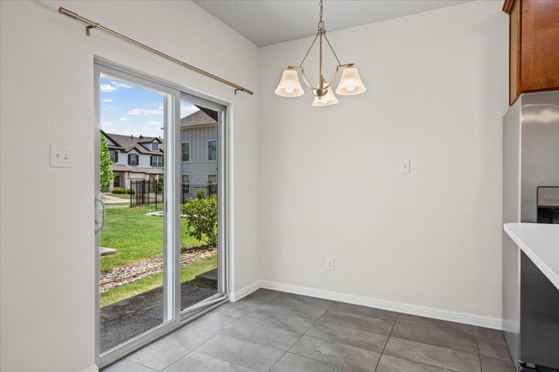 Austin House: 1502 Airedale Rd