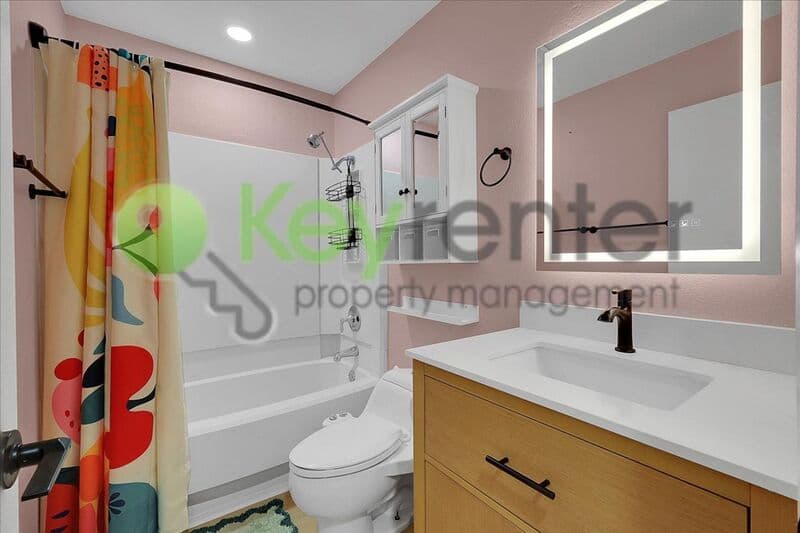 Sacramento House: 1629 10th Street