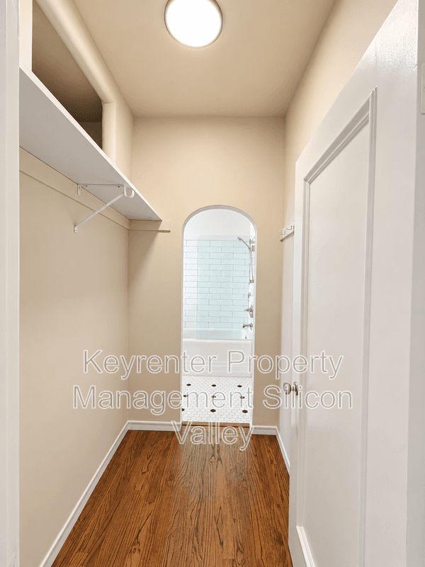 San Jose House: 222 N 3rd St