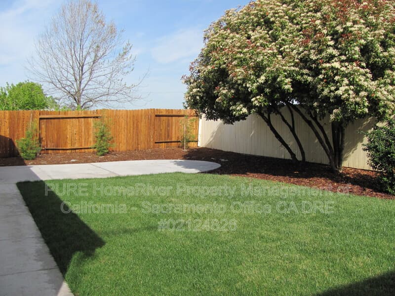 Citrus Heights House: 8649 Imran Woods Circle