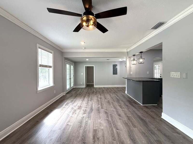 Tampa House: 3217 West Hartnett Avenue