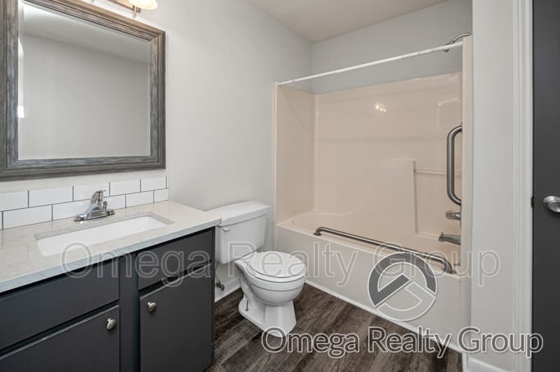 Columbiana Condo: 100 Egg And Butter Rd