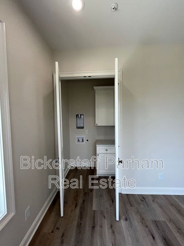 Columbus Condo: 6801 River Rd Building I
