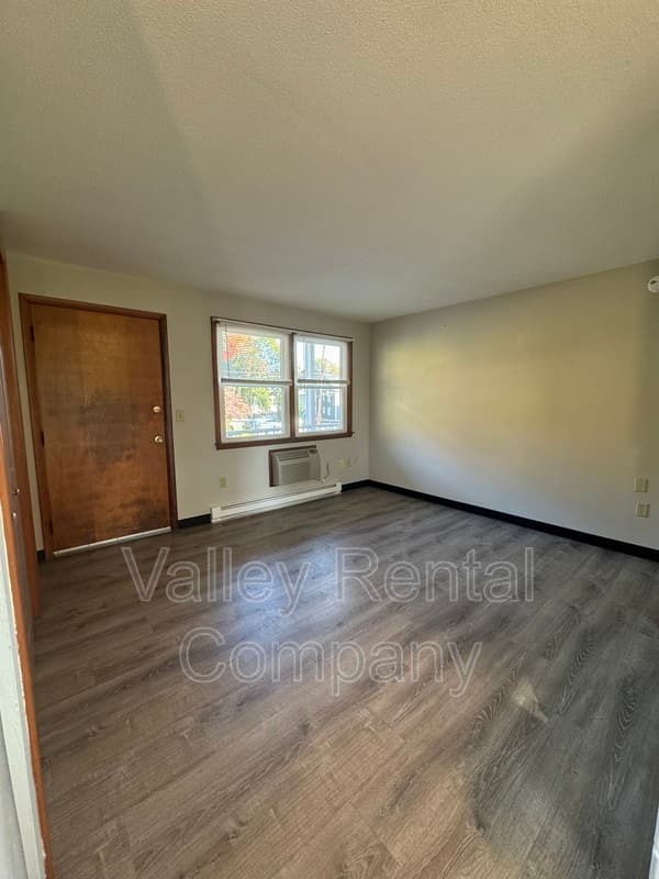 Agawam Condo: 21 Dwight Street - 10