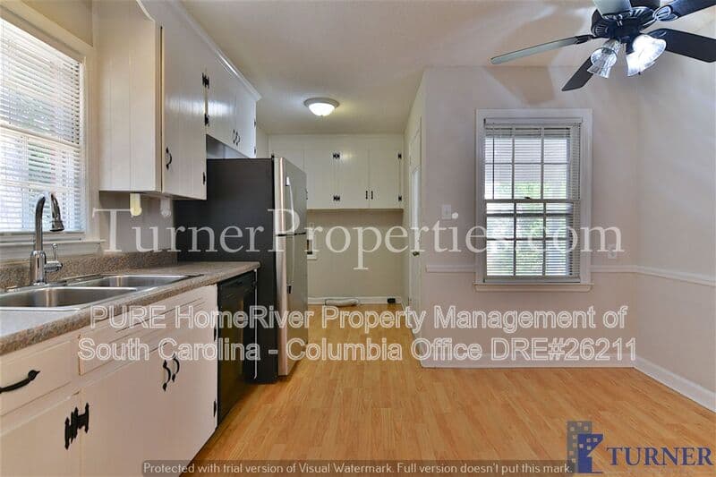 Columbia House: 1027 Veterans Rd