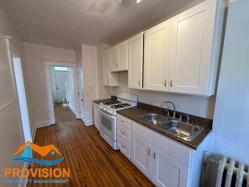 Dundalk Condo: 102 Ventnor Terrace