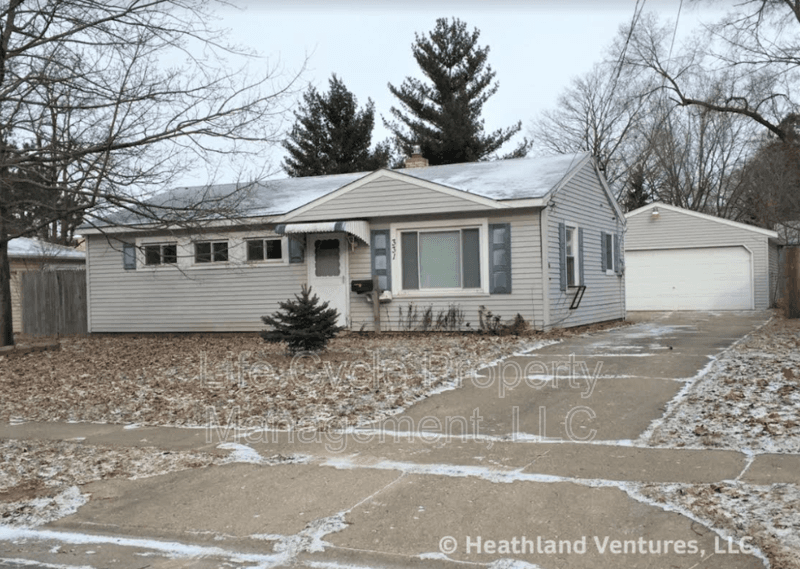 Grand Rapids House: 331 Pickett Street Southwest