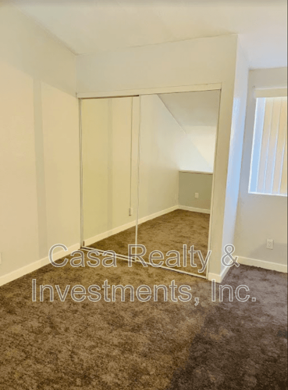 North Hollywood House: 11443 Emelita Street