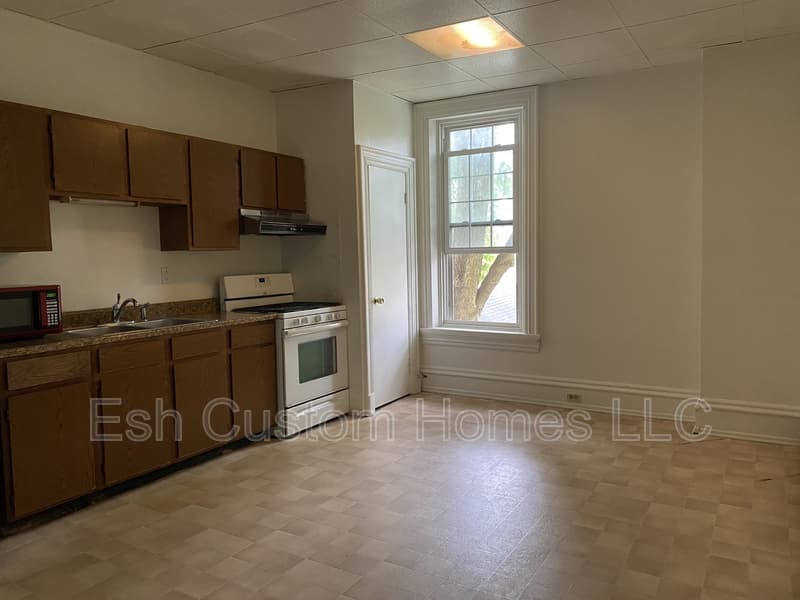 Columbia Condo: 30 North 2nd Street Apt B