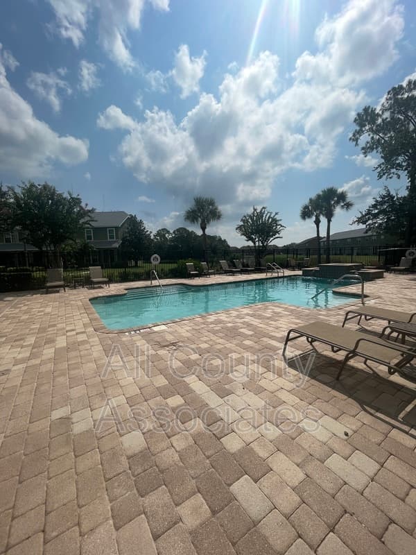 Tampa Townhome: 11675 Declaration Dr