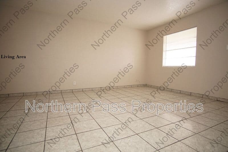 El Paso Condo: 4700 Maxwell Ave