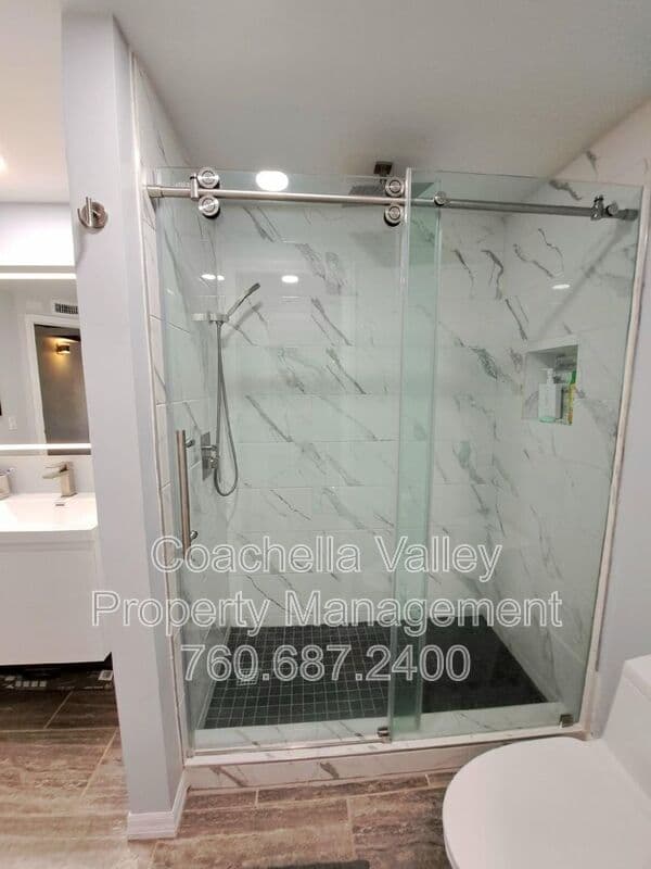 Palm Springs Condo: 5300 E Waverly Dr