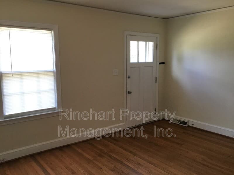 Rock Hill House: 1035 Candlewood Lane