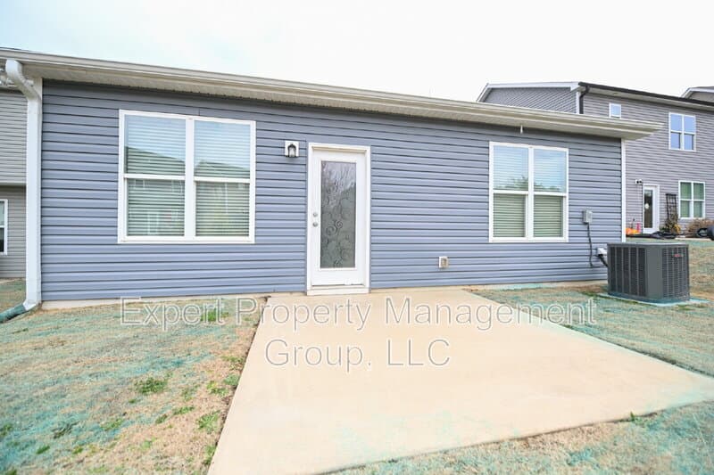 Clayton House: 113 Crawford Parkway