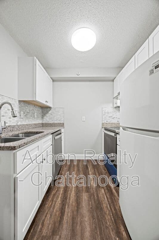 Hixson Condo: 5519 HIGHWAY 153 APT L