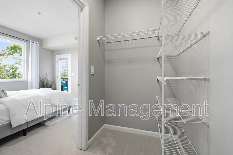 East Palo Alto Condo: 1982 West Bayshore Road - Main