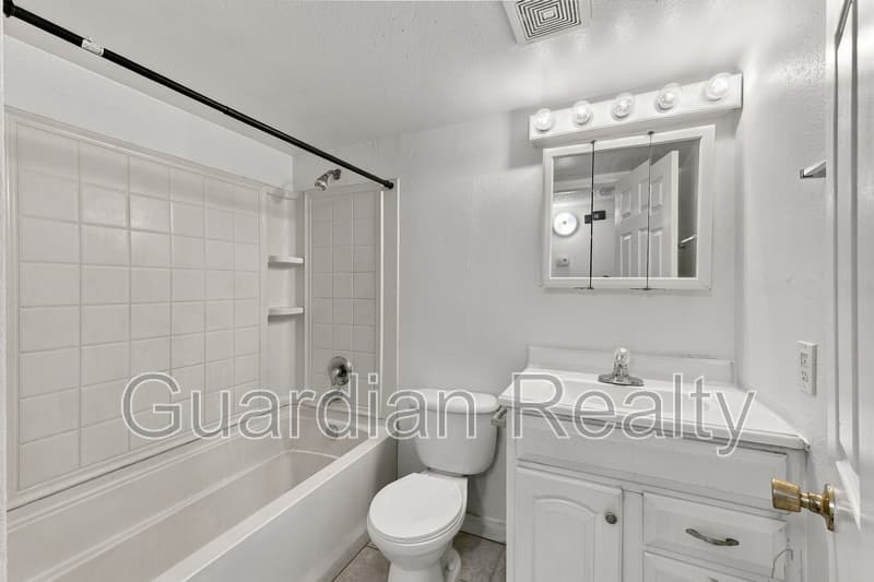 Las Vegas Condo: 4248 Tara Ave