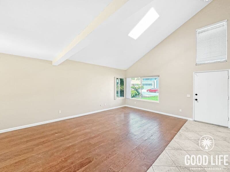 Chula Vista House: 1360 Mesa Grande Pl