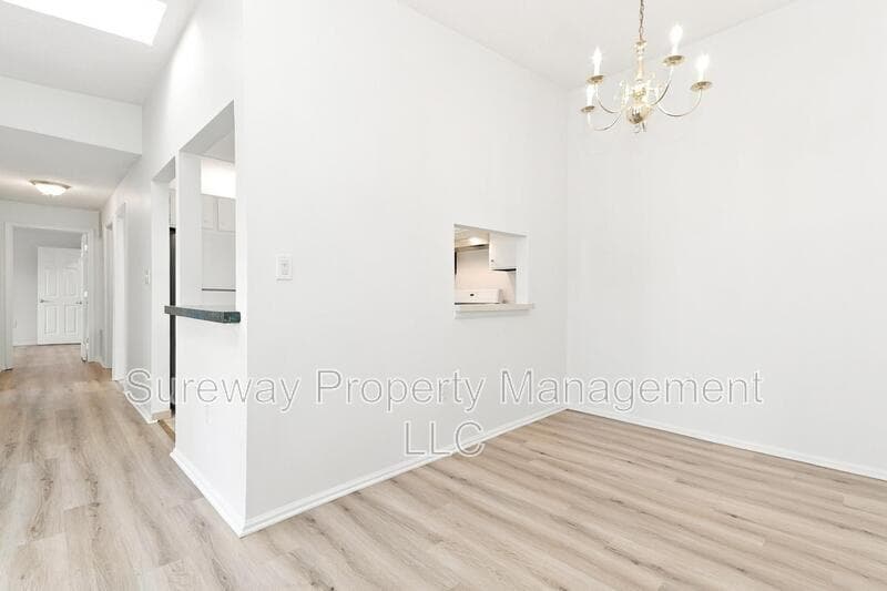 Hamilton Condo: 58 Willow Ct