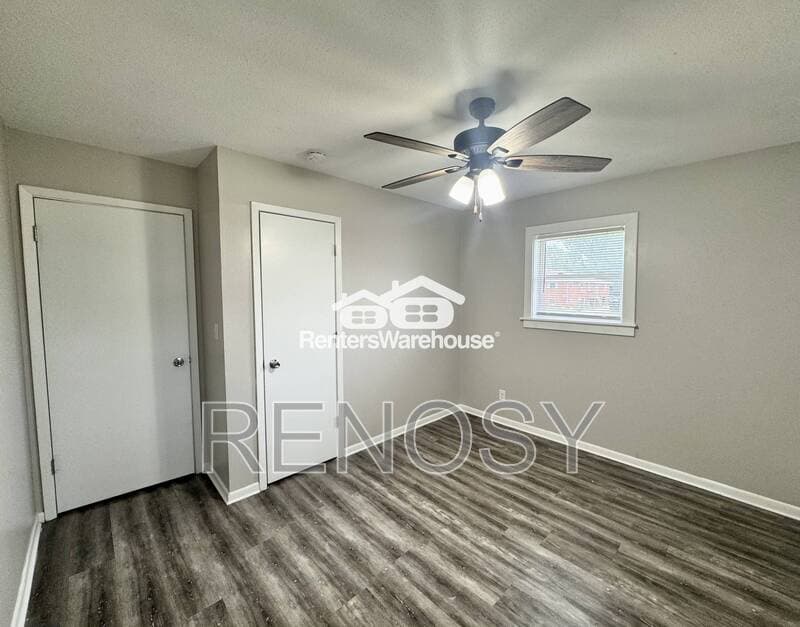 Ankeny Condo: 110 NW College Ave