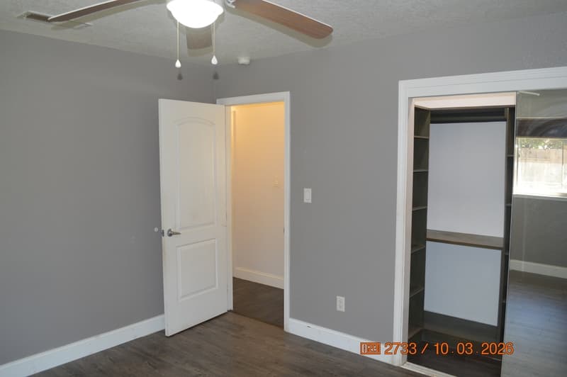 Livingston House: 1720 Hickory Avenue