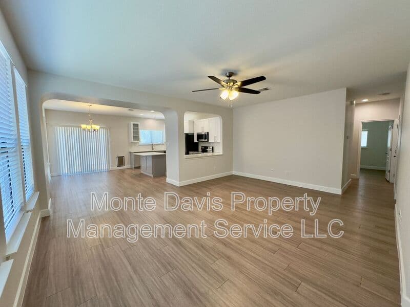 Cedar Park House: 2105 Sage Canyon Drive