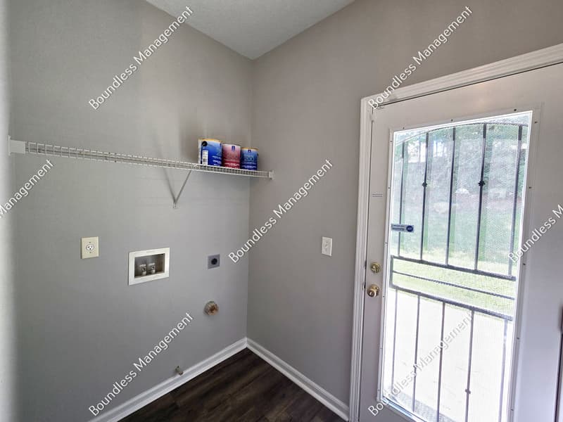 Atlanta House: 2330 Hackamore Dr